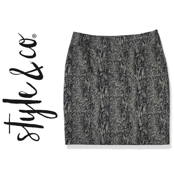 ✨️4/$20. Nwot STYLE & CO Comfort Waist Stretch Pencil Skirt, Neutral Snake Print - Picture 2 of 9